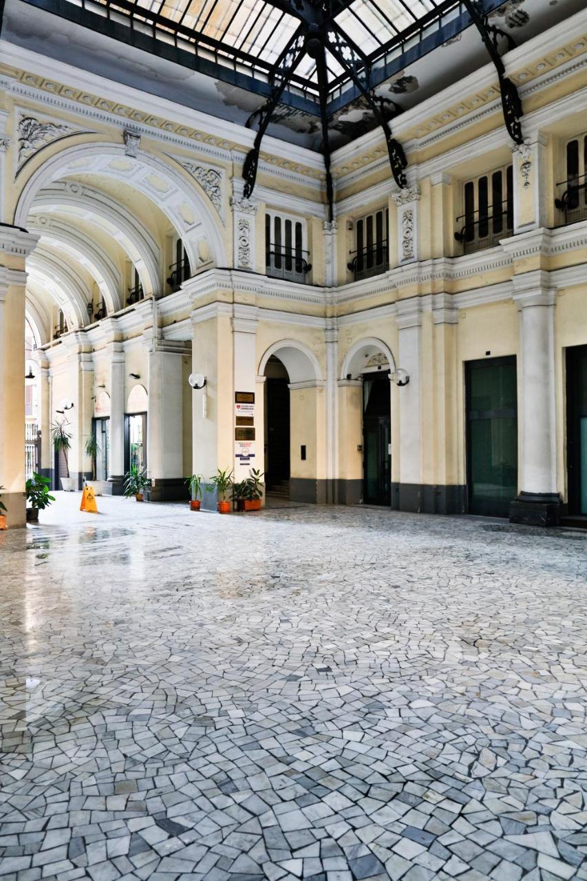 Residenza Napoli Centrale Bagian luar foto
